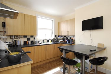 3 bed house, West Hill Road, Mutley, Plymouth, PL47LF - Image 9